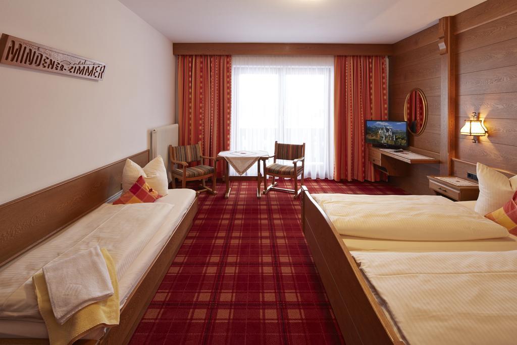 Alpenmotel Saeuling Pinswang Cameră foto